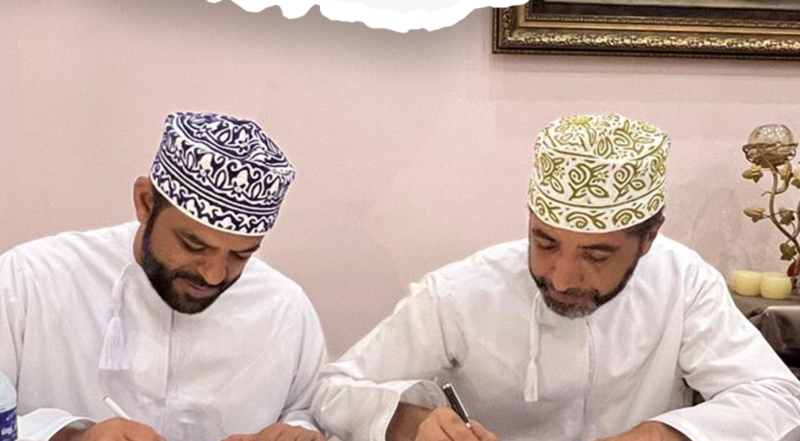 توقيع اتفاقية بناء منزل أسرة معسرة